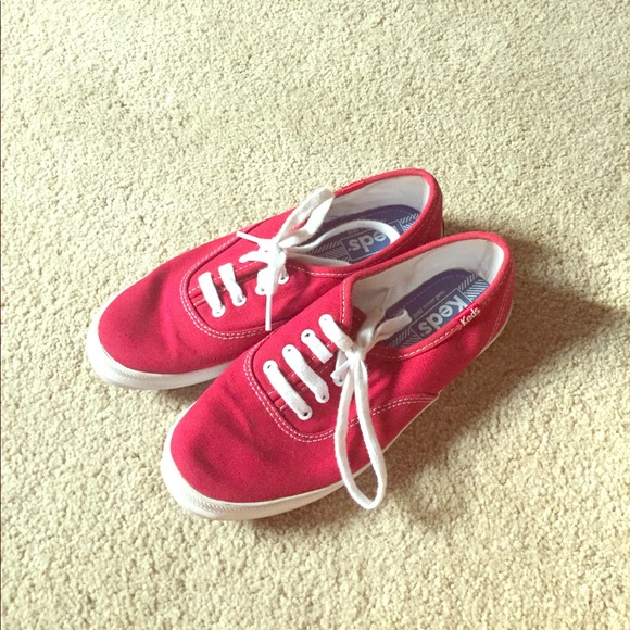 Red Keds - Picture 1 of 1