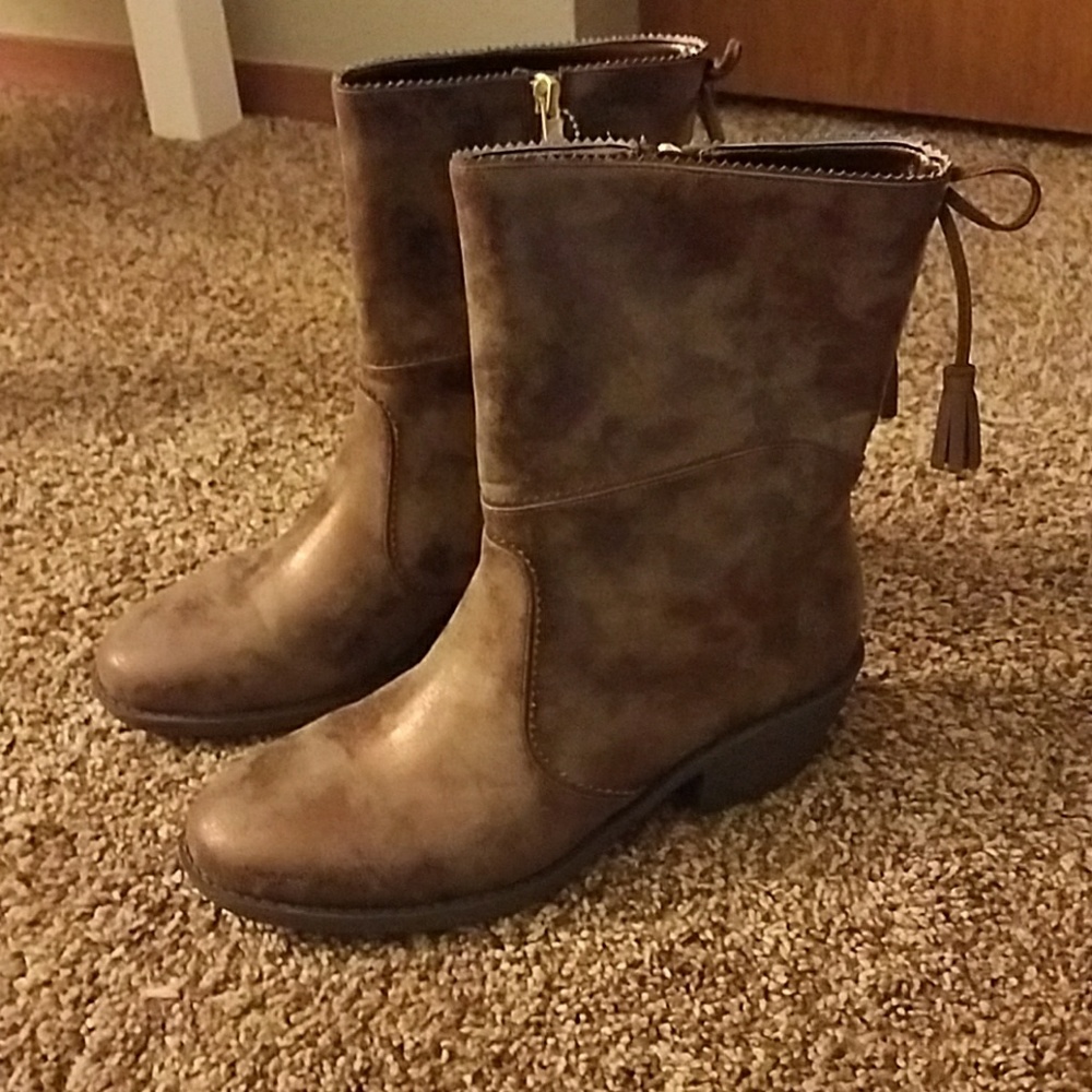 Ivanka Boots