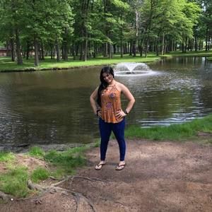 Meet your Posher, Yenni