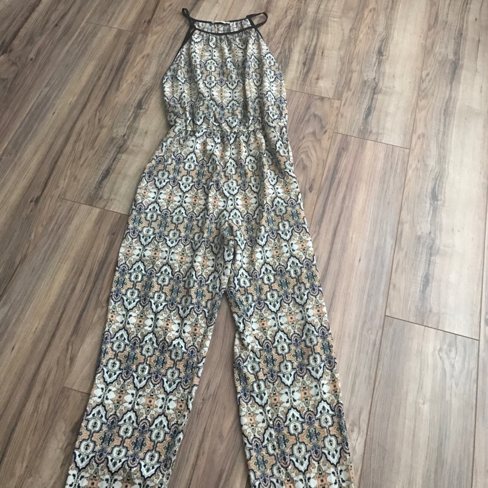 Romper - Picture 2 of 4