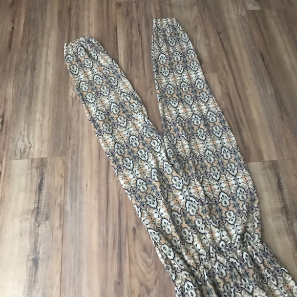 Romper - Picture 3 of 4