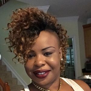 Meet your Posher, Sheena