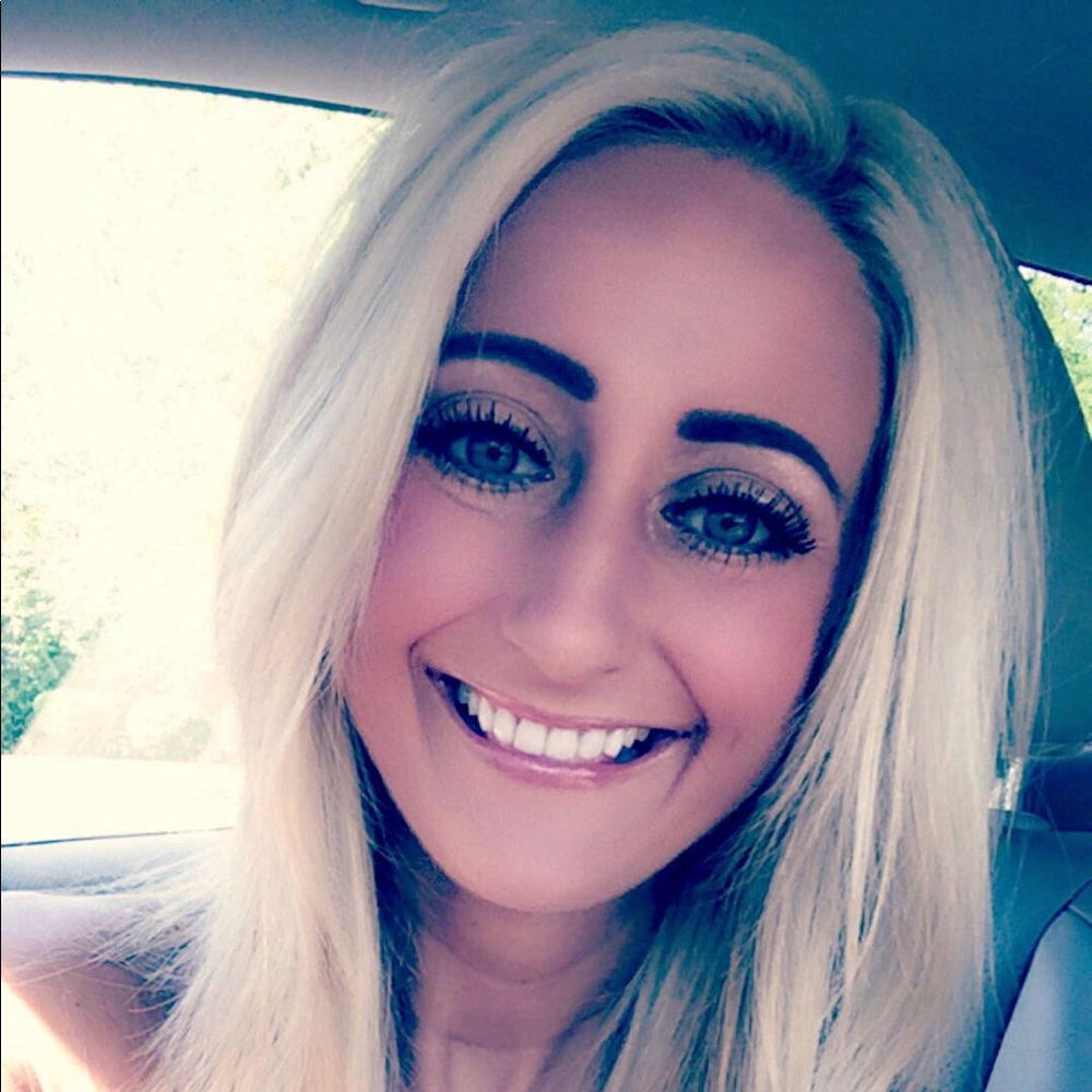 Meet your Posher, Jacqueline