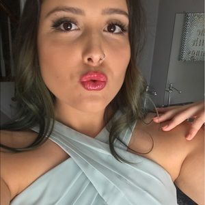Meet your Posher, Carly