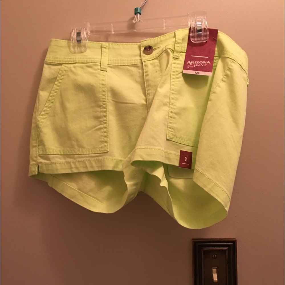 Green size 9 shorts