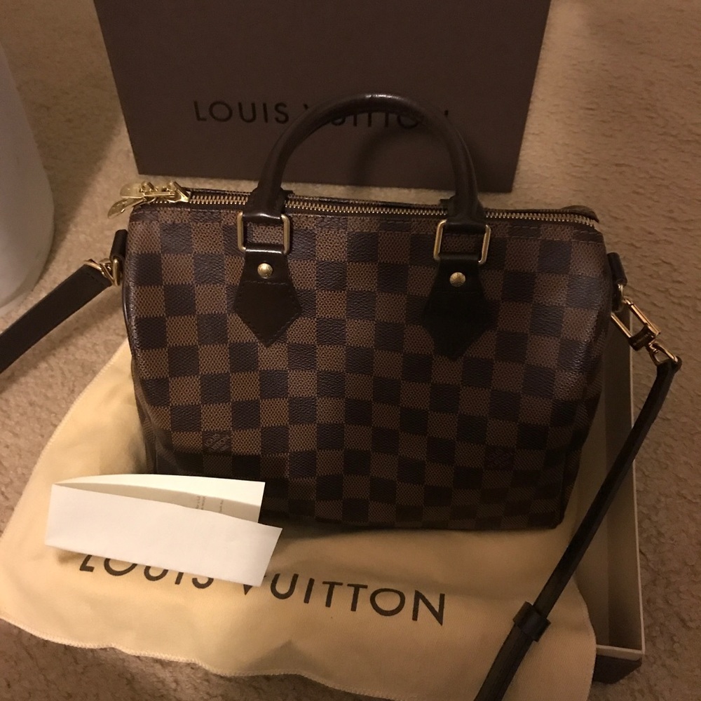 SOLD Louis Vuitton bandouliere 25