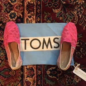 Pink Ombré Toms