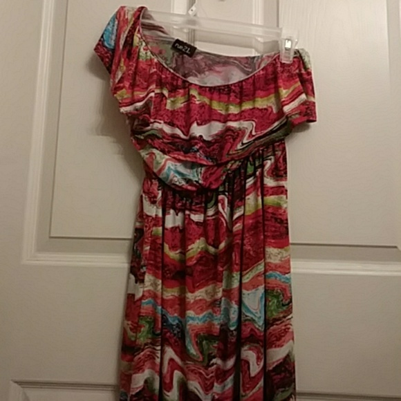 Very cute single shoulder summer dress - Picture 1 of 2