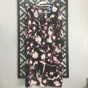 Floral print knee-length dress