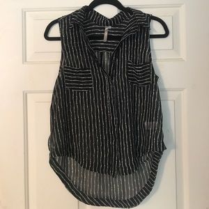 Black and White Sleeveless Summer Top