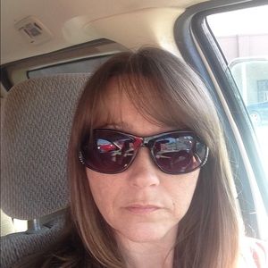 Meet your Posher, Christy