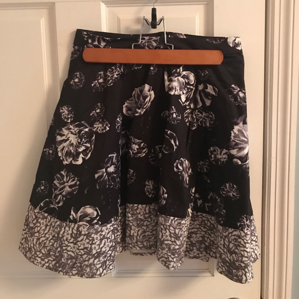 Prabal Gurung for target floral skirt. Sz 2. NWOT