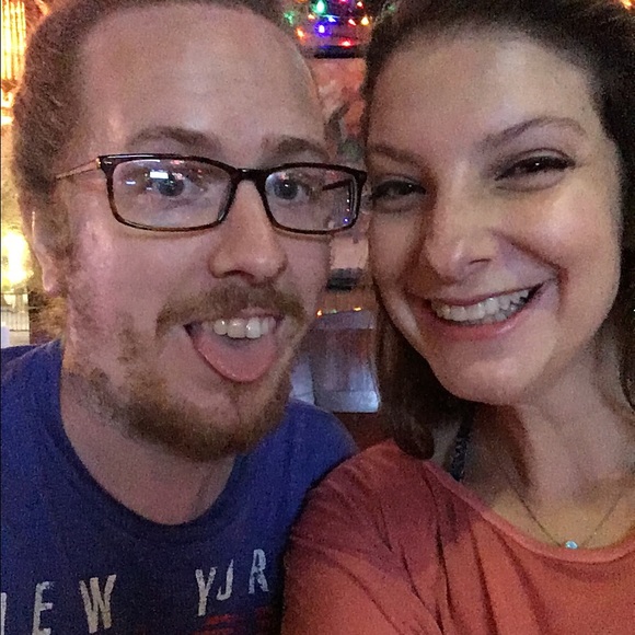 ππ€ Meet Your Posher! π€π - Picture 3 of 4