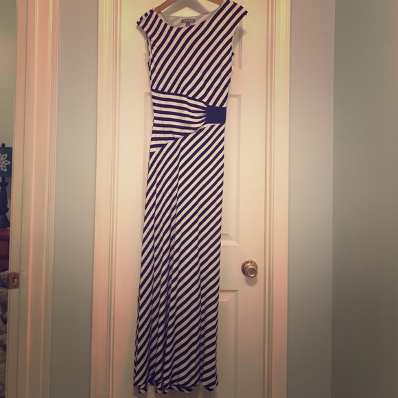 Black and white Maxi - Picture 1 of 3