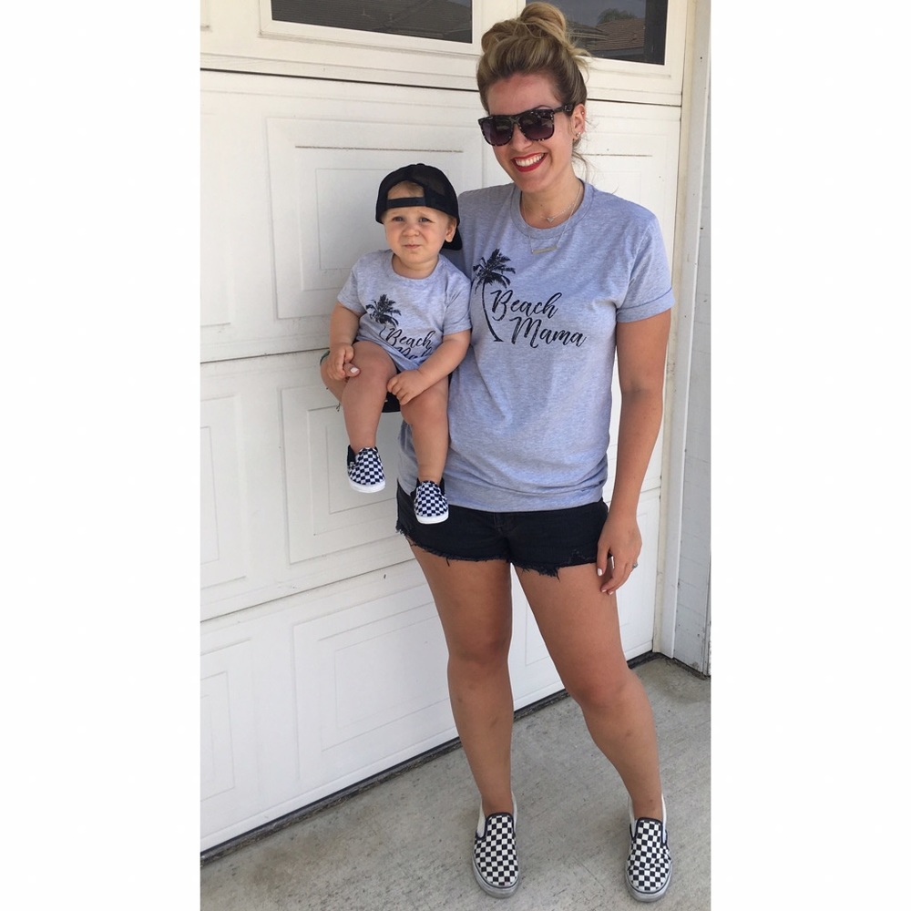 "Beach Mama" Mama Tee - Picture 3 of 3