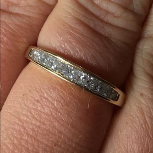 10k yellow gold genuine diamond channel band