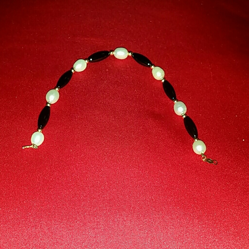 Pearl and onyx gold 14K bracelet - Picture 2 of 3