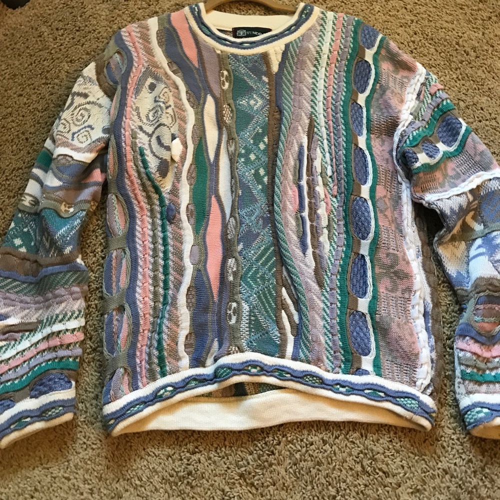 VINTAGE SWEATER
