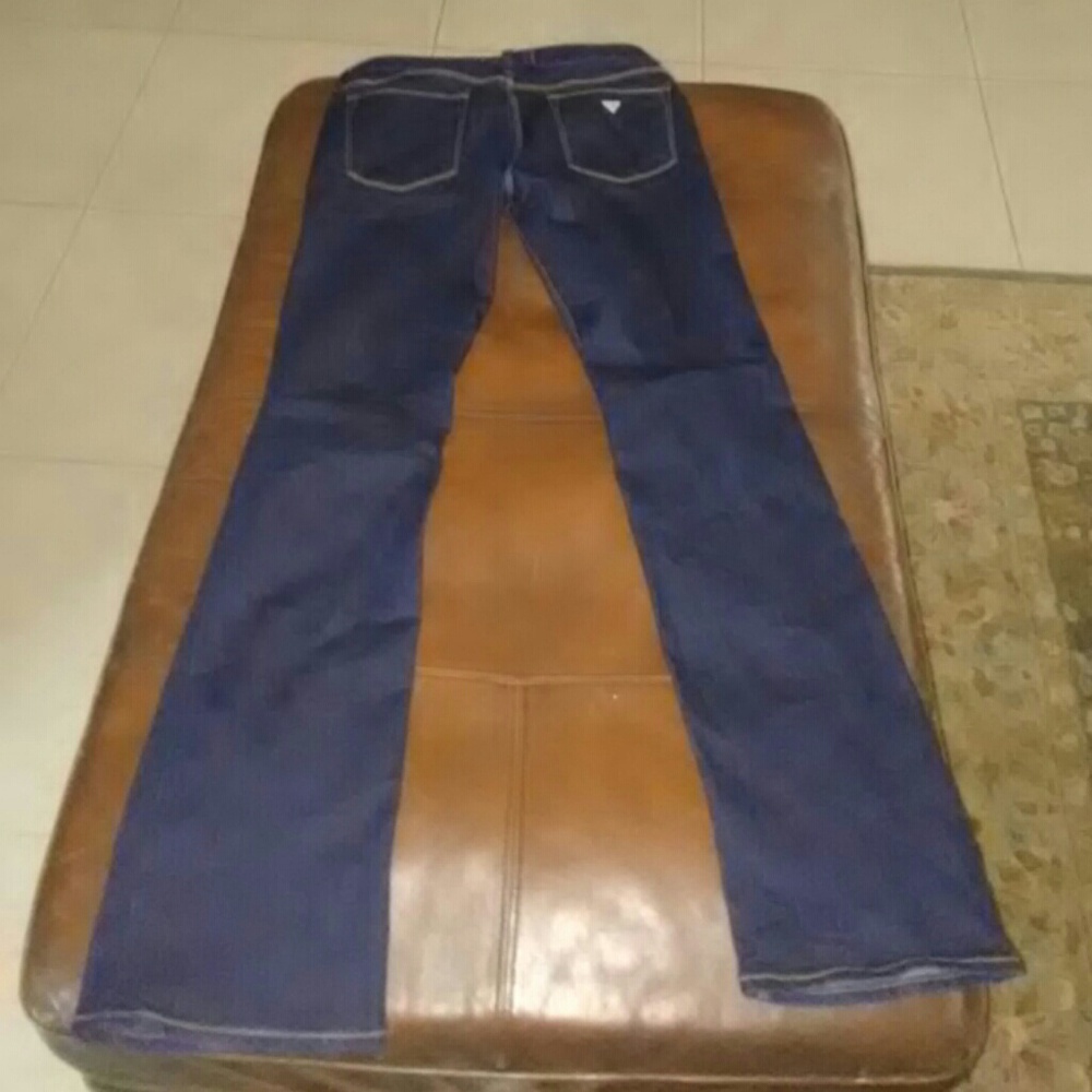 Guess Jeans Sarah Fit ( MEDIUM RISE) - Picture 4 of 4