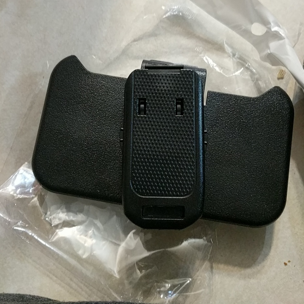 Iphone 4/4s OtterBox (defender series) clip