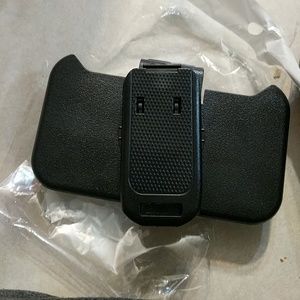 Iphone 4/4s OtterBox (defender series) clip