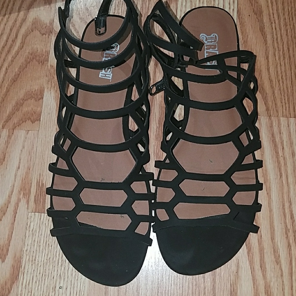 **SOLD** Black  strappy sandals