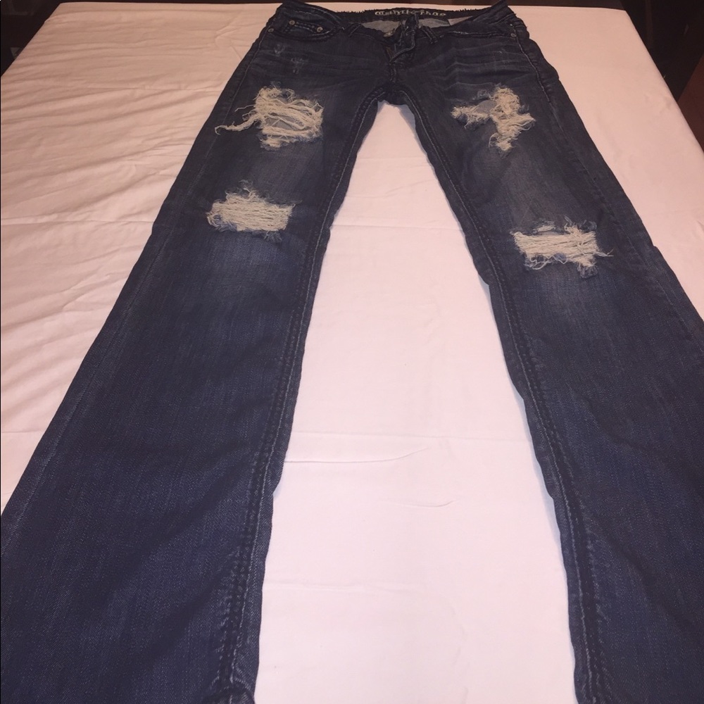 Ripped Boyfriend Jeans