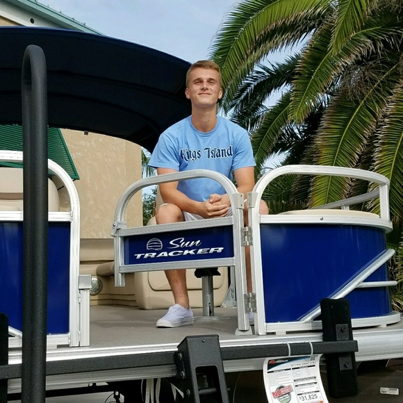 Meet your Posher, Brandon - Picture 1 of 1