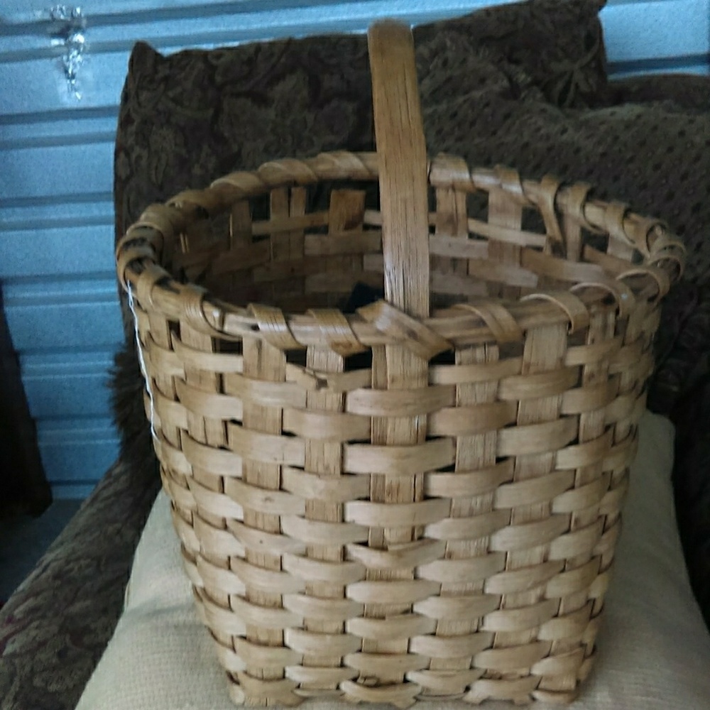 Oak Shoot Ante-bellum picker's Basket