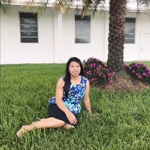 Meet your Posher, Eneida