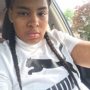 Meet your Posher, Carla