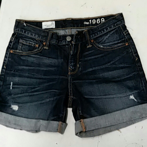 GAP Pants - Denium boyfriend shorts
