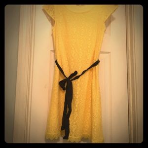 Yellow dress with navy bow