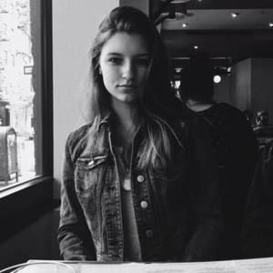 Meet your Posher, Eva