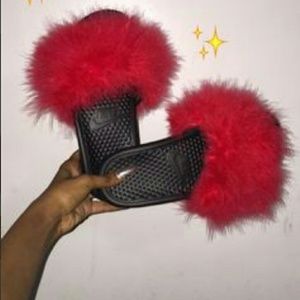 Fur Niki Slides