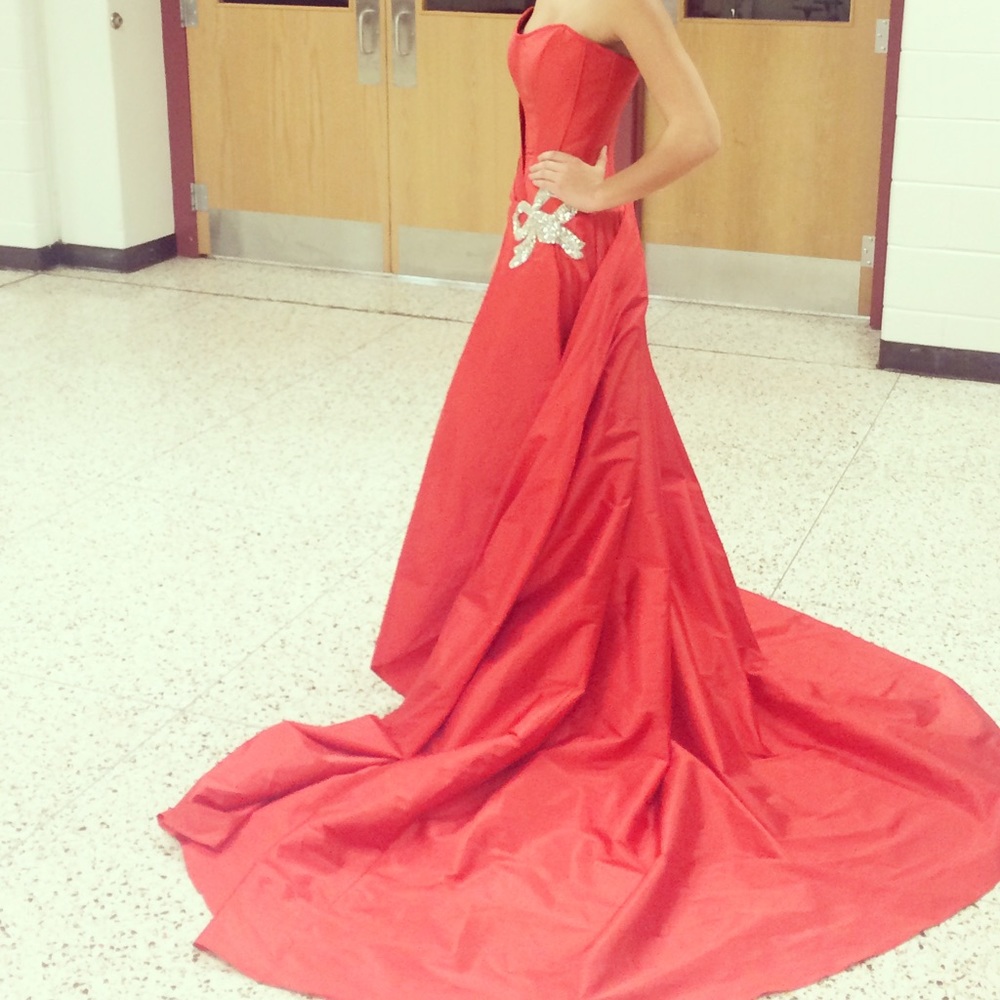 Show Stopping Red Evening Gown