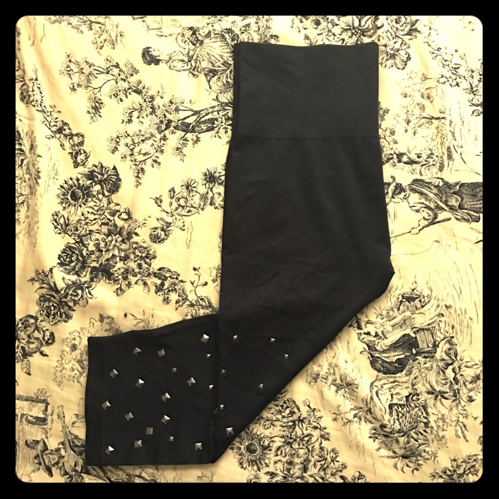 INC Studded 3/4 Leggings
