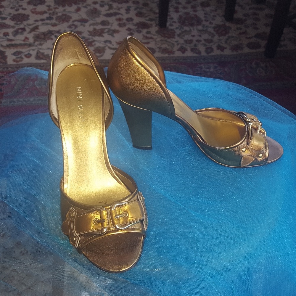 Nine West Peep Toe Pump