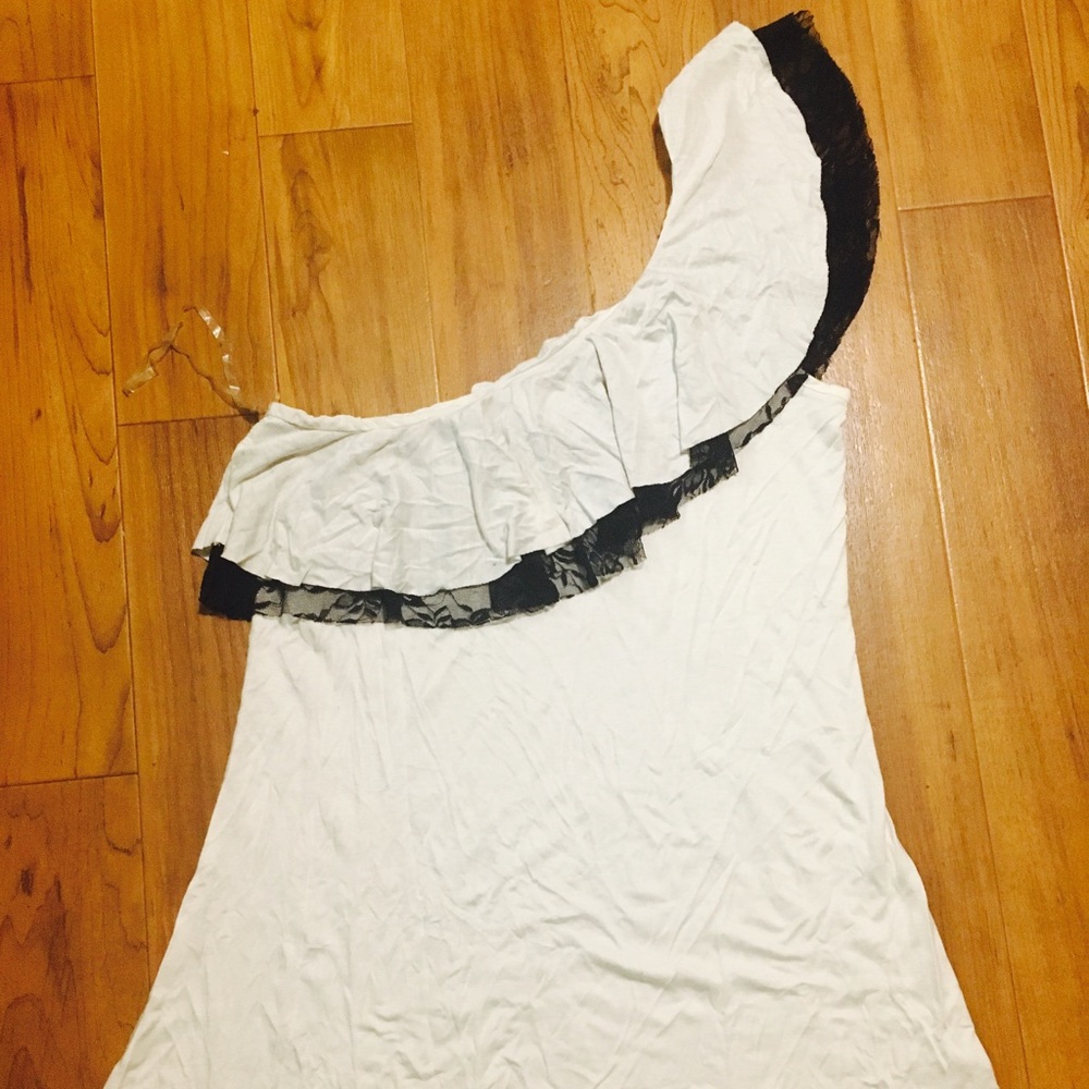 Jalie one shoulder shirt 👚
