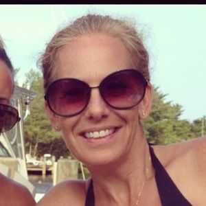 Meet your Posher, Renee