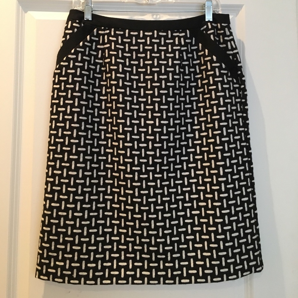 Talbots Size 10 Black & Ivory Wool Pencil Skirt