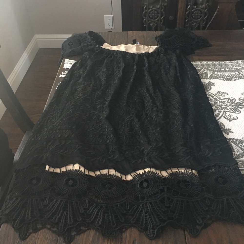 Black lace dress