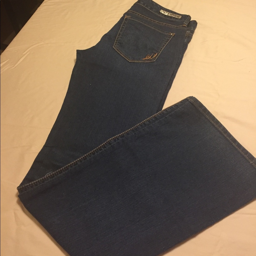 Express Bootcut Jeans