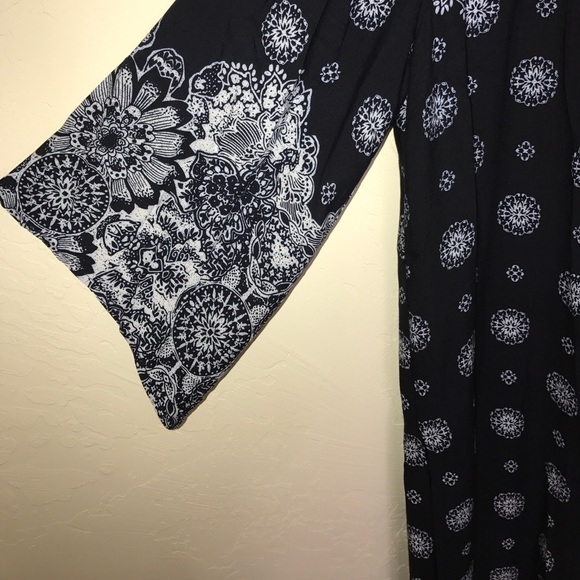 Printed Navy & White Kimono - Picture 4 of 5