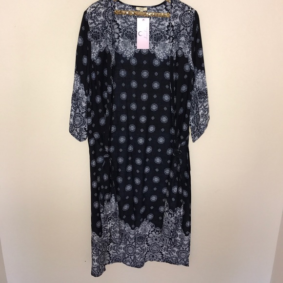 Printed Navy & White Kimono - Picture 2 of 5