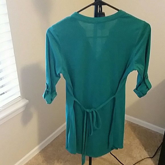 🚨LAST CHANCE -Donating Green Tunic - Picture 2 of 3