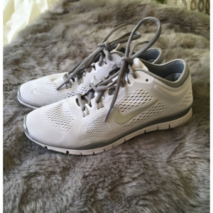 Nike Free 5.0 TR Size 8