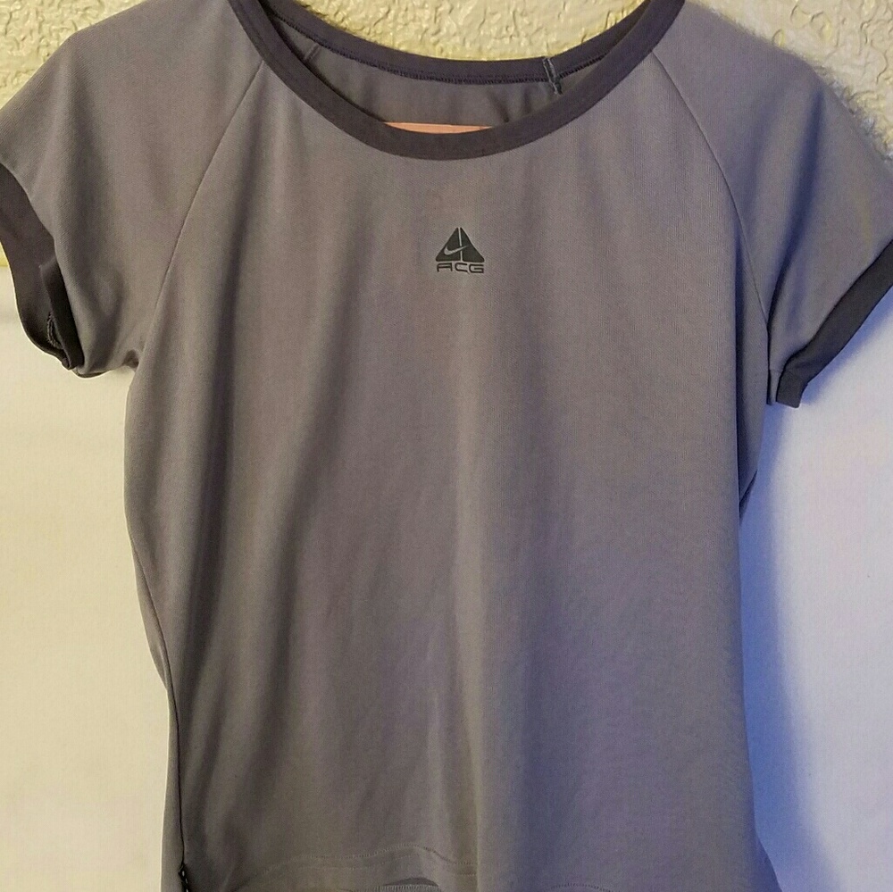 Women's Nike dri fit shirt