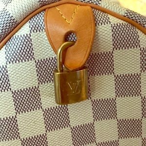 Authentic Louis Vuitton Paris Bag.SPEEDY 30
N41370