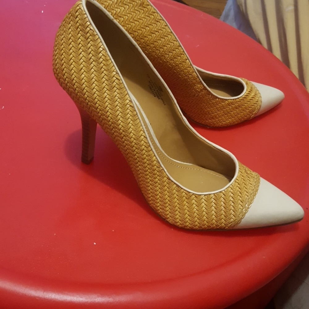 Beautiful Rattan Nine West Summer Shoe Size 10